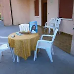 In 24604 * Μπιμπιόνε